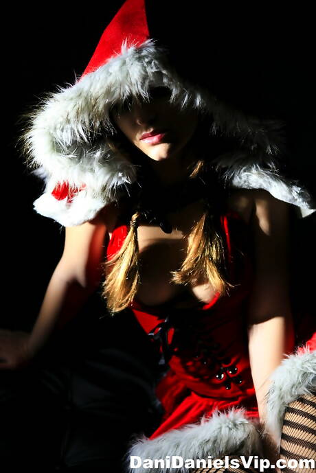 danidaniels.puba xxx pics collection featuring Dani Daniels xxx gallery 197726